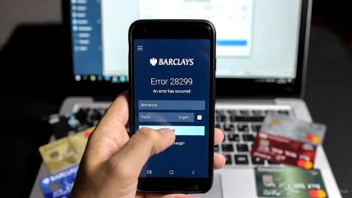 Smartphone zeigt Barclays App Fehler 28299 beim Login-Versuch.